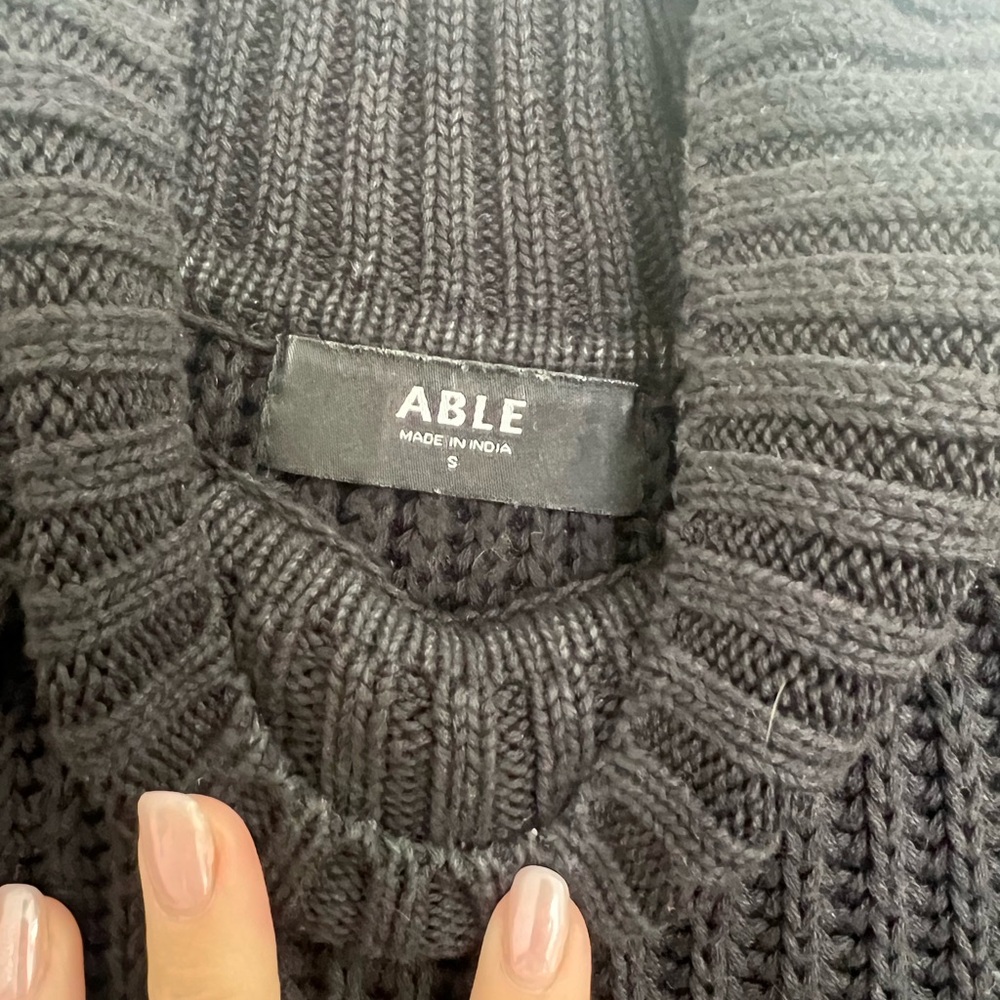 Able Rose Relaxed Sweater Tunic-S, Black - Picture 6 of 6
